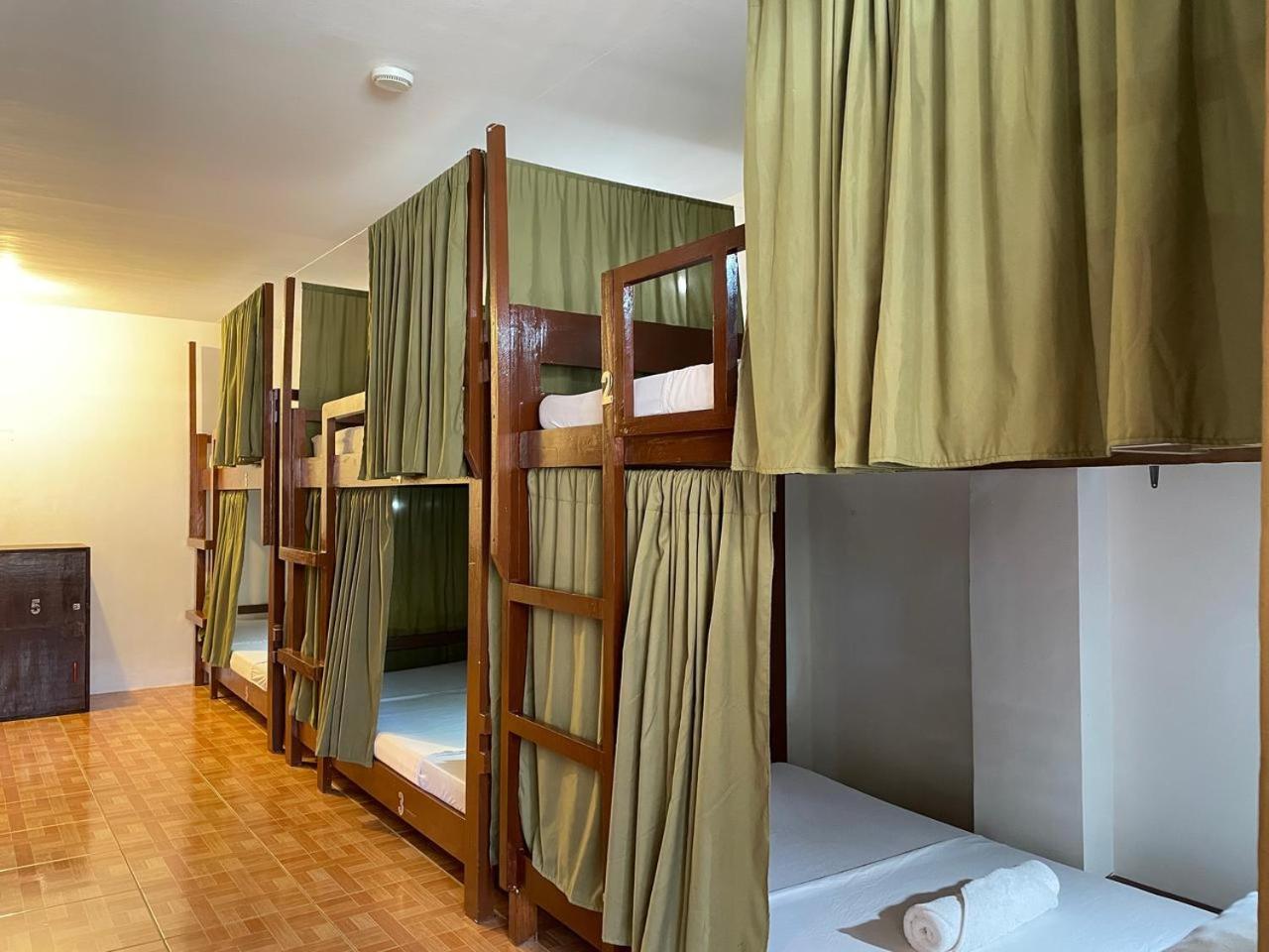 Chill Out Hostel Balabag  Εξωτερικό φωτογραφία